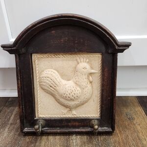 RARE Pier 1 Imports Vintage Rustic Wood Framed Ceramic Roost Tile Key Hook
